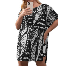 Load image into Gallery viewer, MY AMBIGUOUS NATURE Women&#39;s Drop-Shoulder Tunic w/ Biker Shorts (Plus Size)