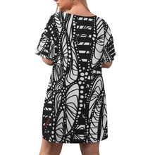 Load image into Gallery viewer, MY AMBIGUOUS NATURE Women&#39;s Drop-Shoulder Tunic w/ Biker Shorts (Plus Size)