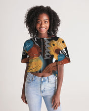 Load image into Gallery viewer, Wild Safari Women&#39;s Cropped Lounge Tee